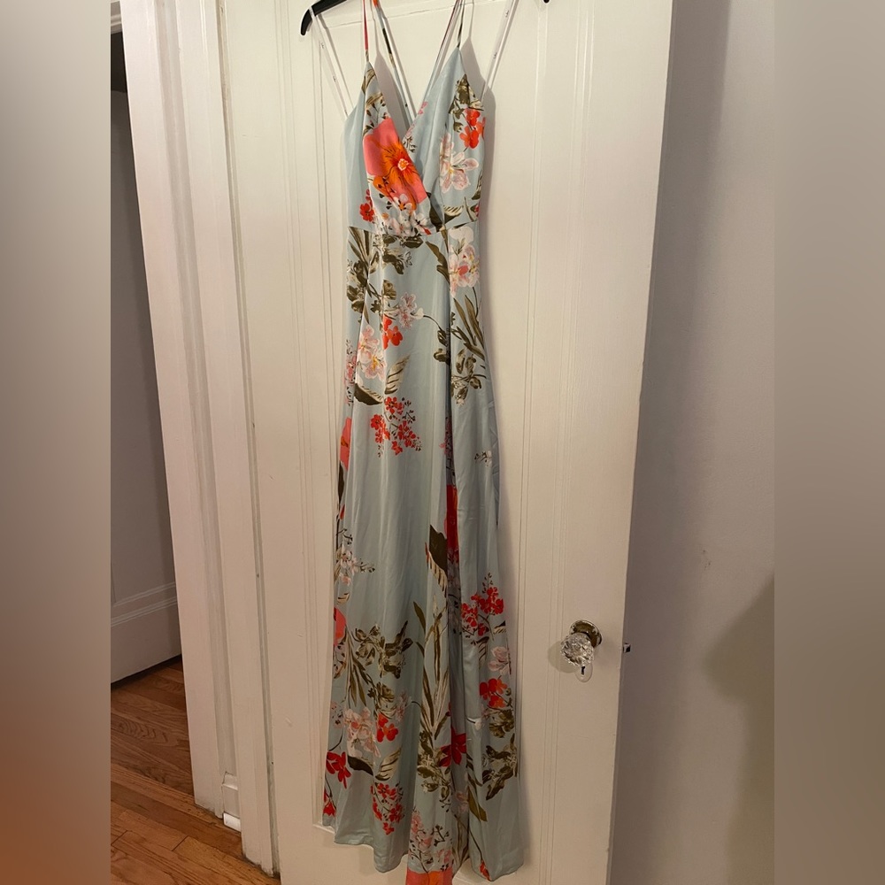 Lulu’s satin summer dress